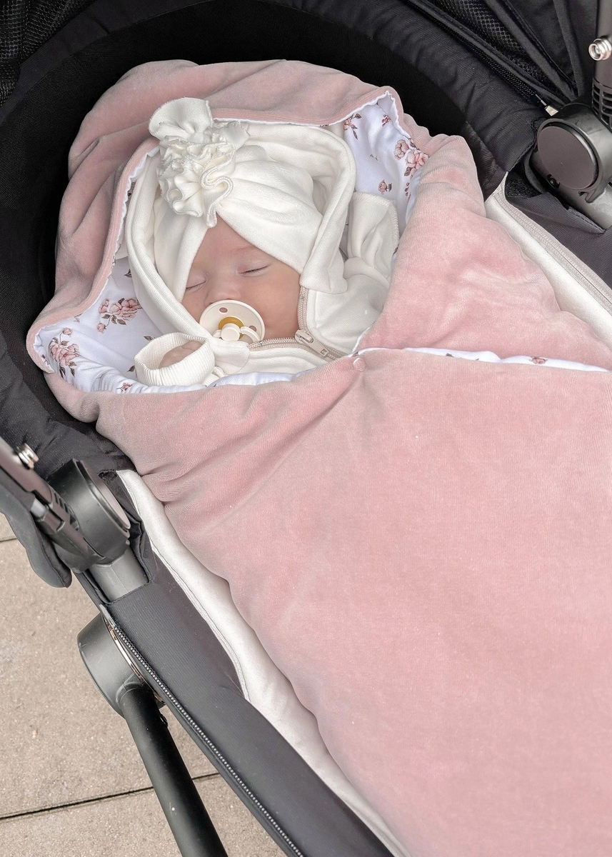 Kocyk z kapturkiem do fotelika WELUR 