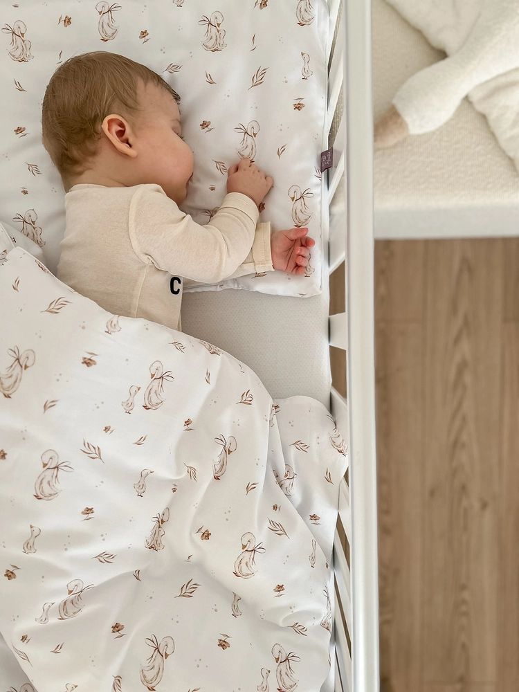 Pościel dziecięca do łóżeczka 120x90cm z wypustką 2elem