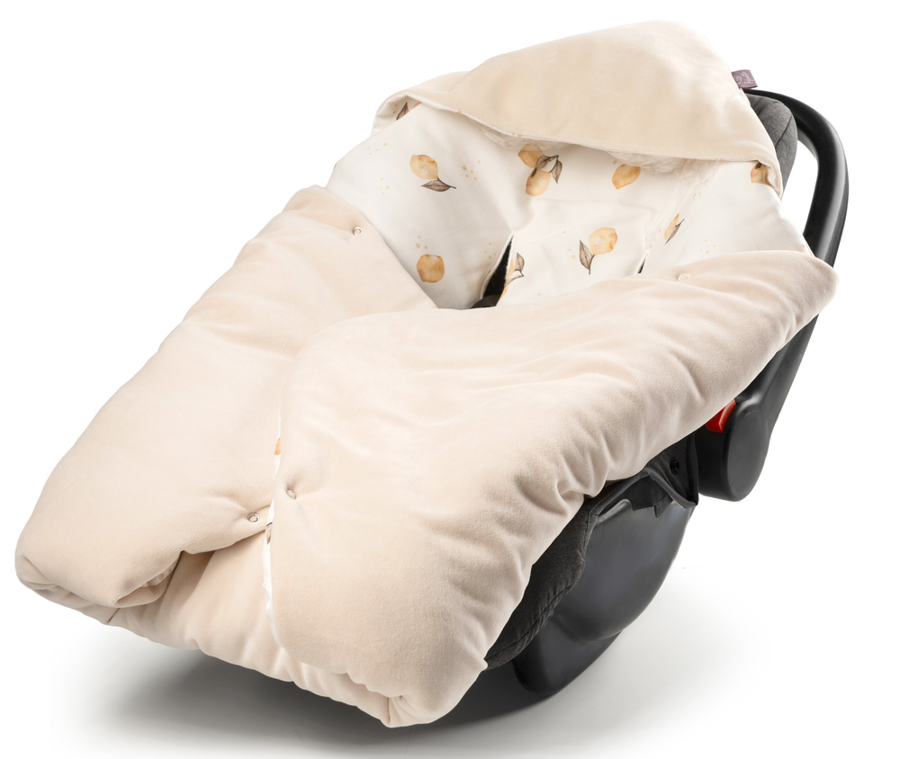 Kocyk z kapturkiem do fotelika WELUR 