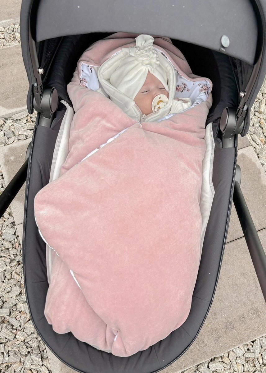 Kocyk z kapturkiem do fotelika WELUR 