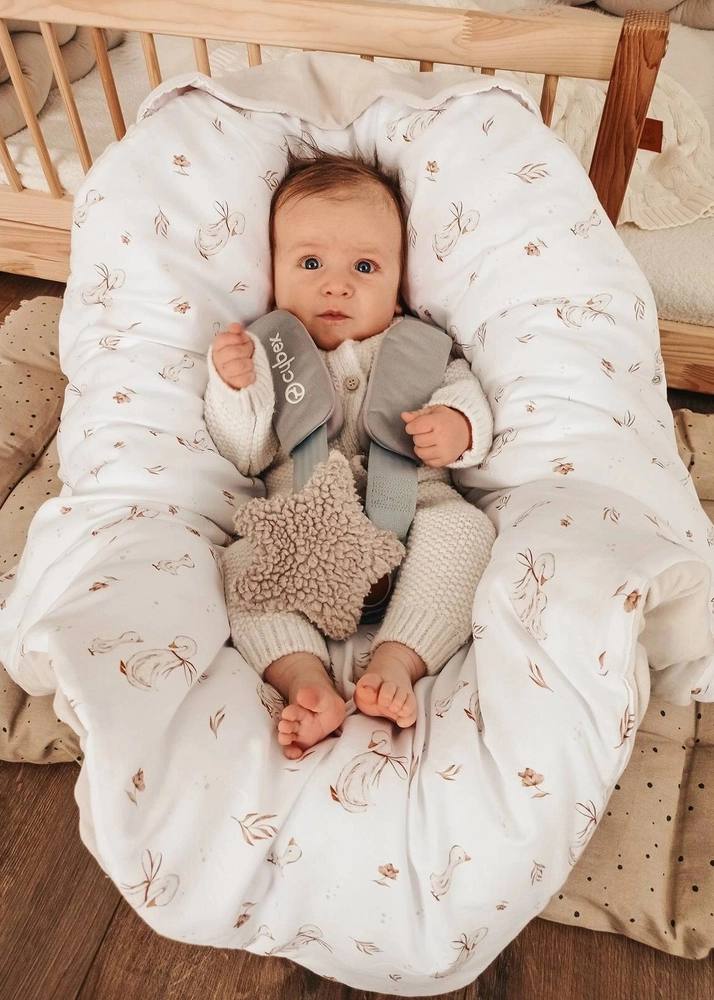 Kocyk z kapturkiem do fotelika WELUR