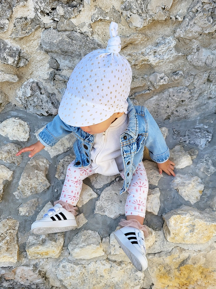 Chusteczka na głowę z daszkiem MUŚLIN DOTS