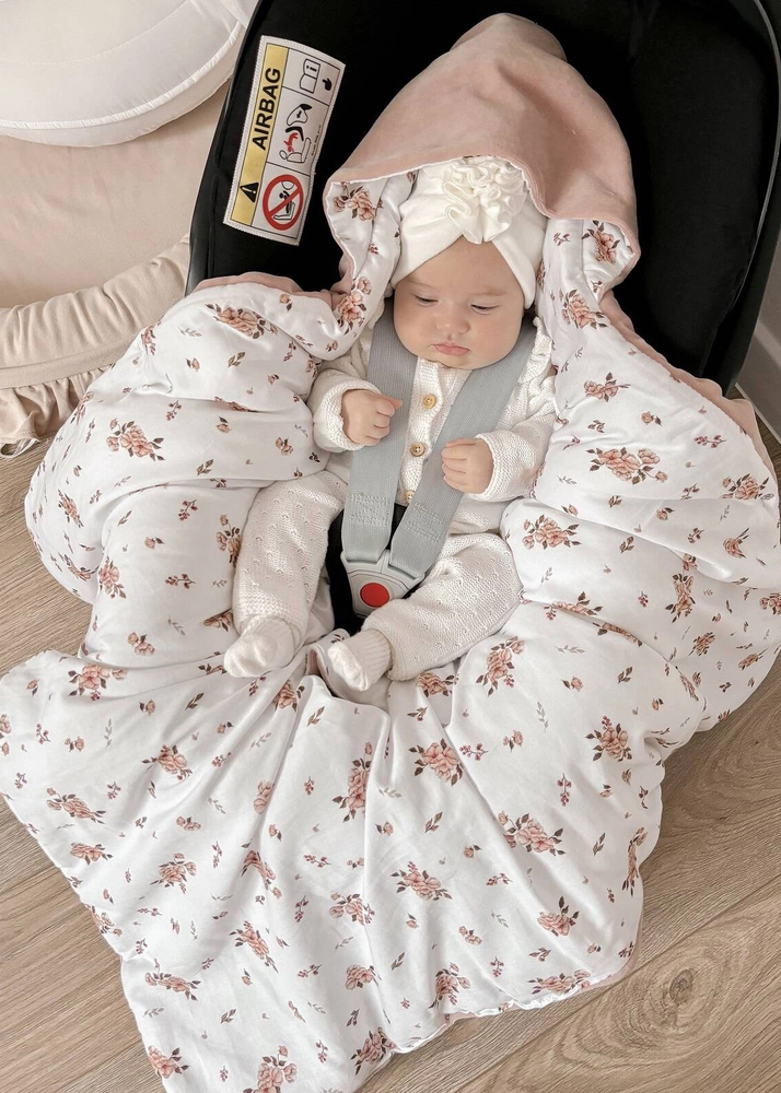 Kocyk z kapturkiem do fotelika WELUR 