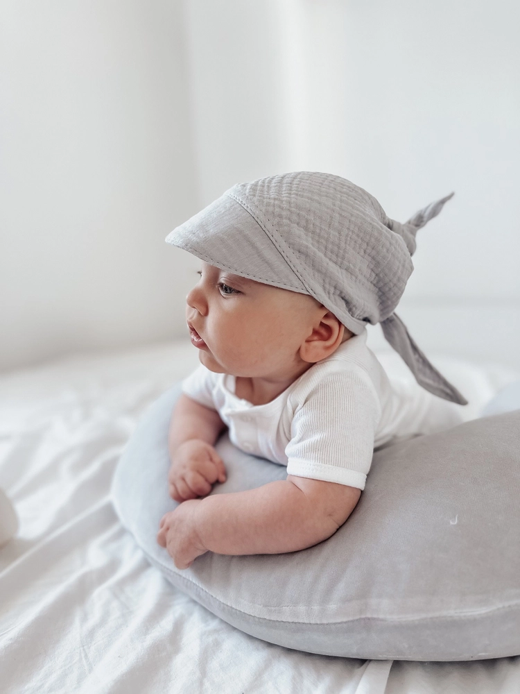 Chusteczka na głowę z daszkiem MUŚLIN