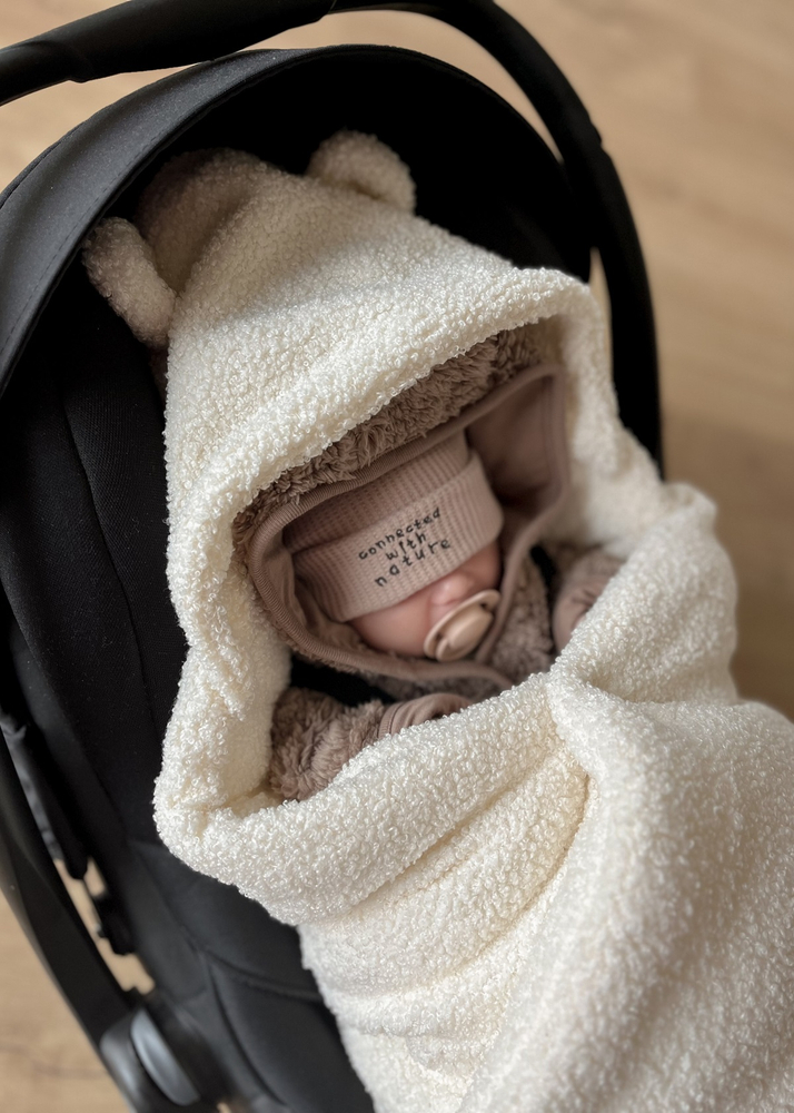 Kocyk z kapturkiem do fotelika BARANEK boucle