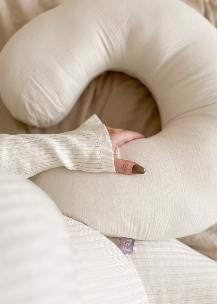 Poduszka do karmienia rogal MUŚLINOWY